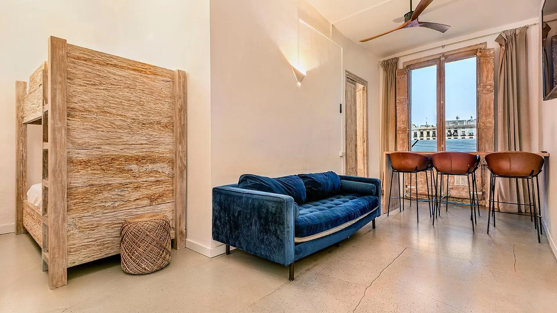 Apartment La Guarida Suites Barcelona