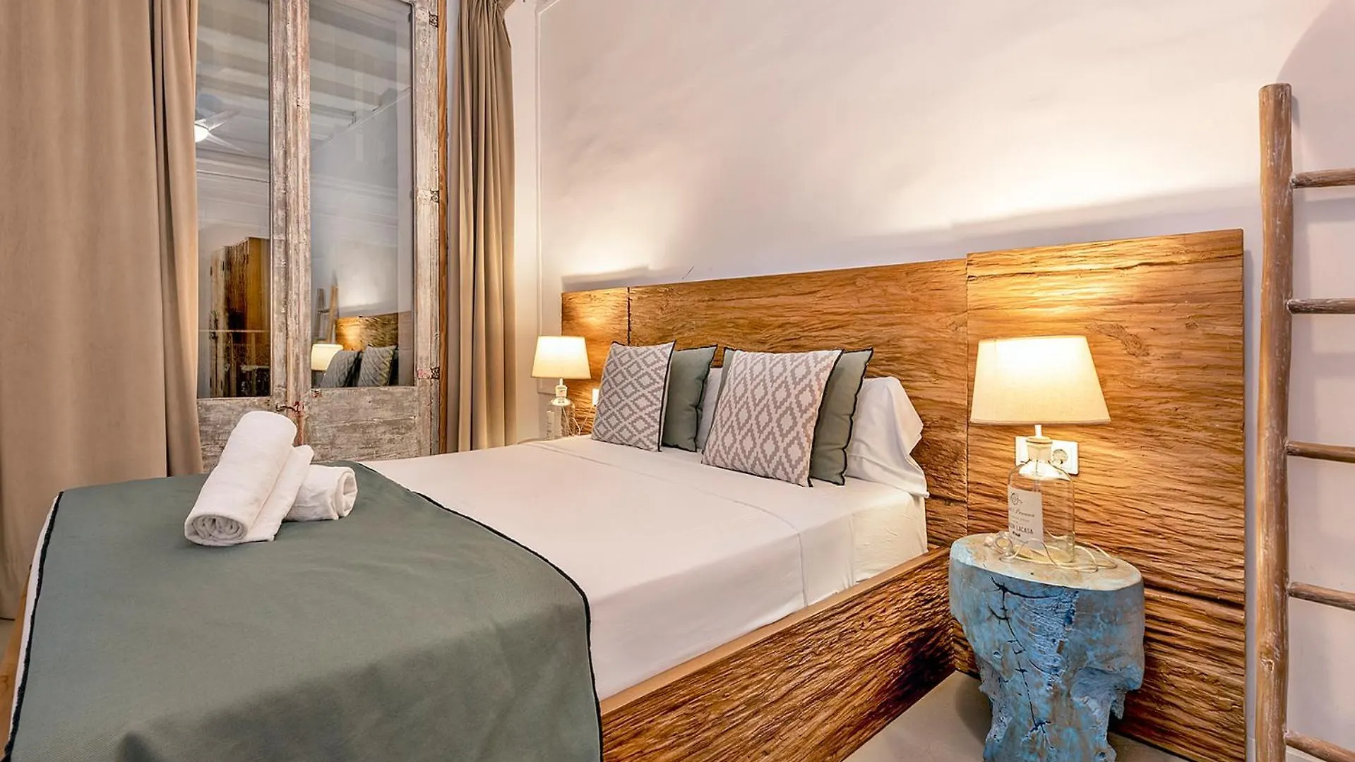 La Guarida Suites Barcelona Apartment
