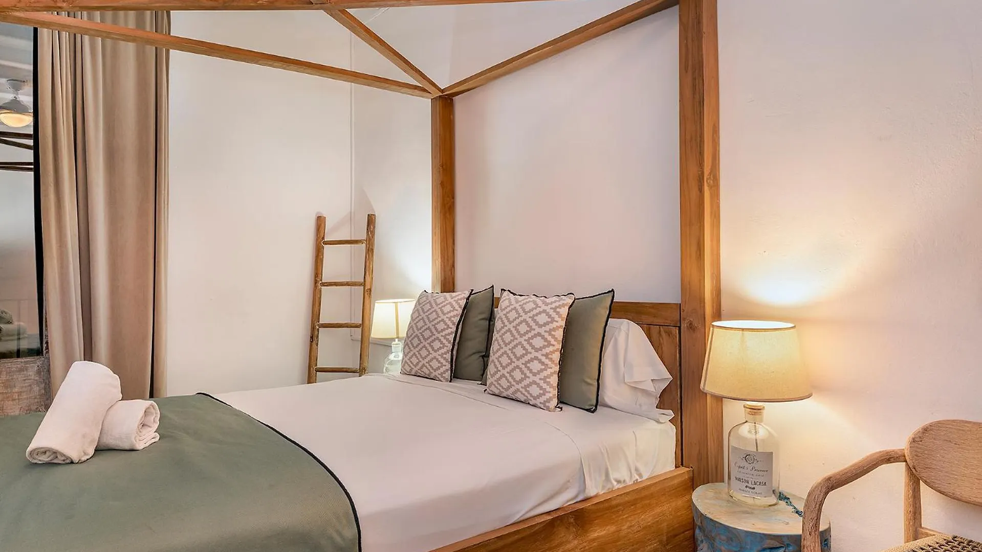 Apartment La Guarida Suites Barcelona